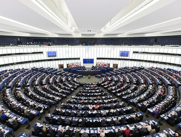 800px-European_Parliament_Strasbourg_Hemicycle_-_Diliff Sáhara Occidental: La Eurocámara aprueba un acuerdo ilegal con Marruecos | EQUO