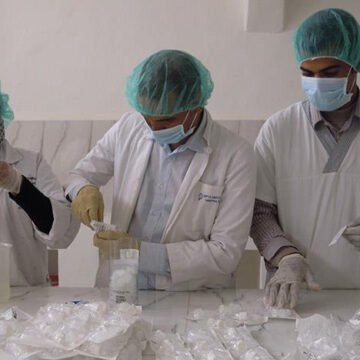 Acofarma aporta materias primas a un laboratorio de fórmulas magistrales esenciales en Tindouf | @diariofarma