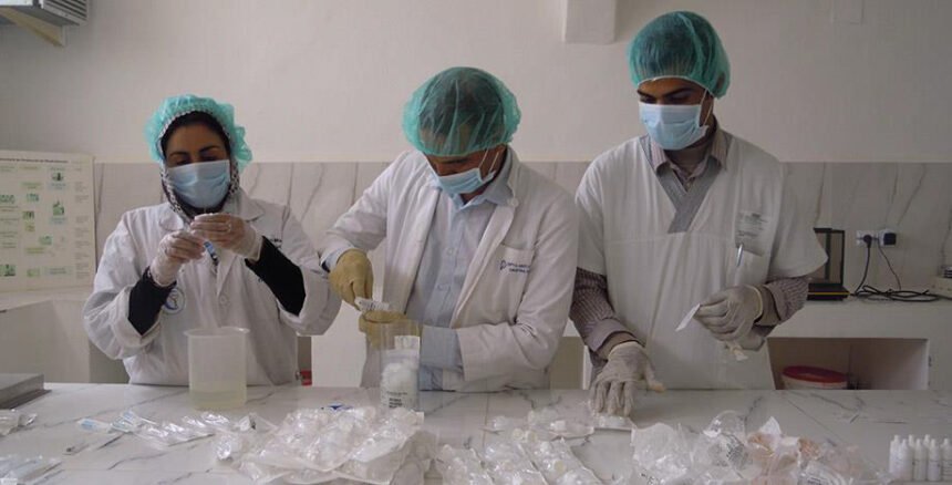 Acofarma aporta materias primas a un laboratorio de fórmulas magistrales esenciales en Tindouf | @diariofarma