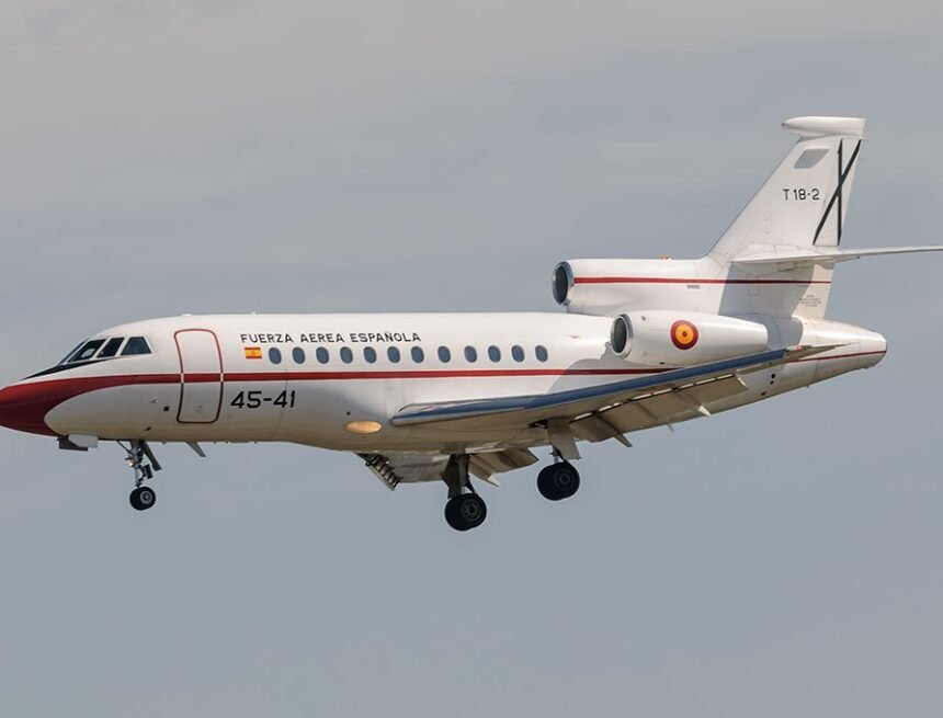 C67A64A8-1B25-4E96-82C2-1D818F17DD2B Una delegación del #TraidorGobiernodeSánchez se ha desplazado este viernes en secreto a Argelia