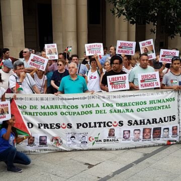 Concentración en Zaragoza por los graves sucesos en los territorios ocupados del Sahara Occidental.