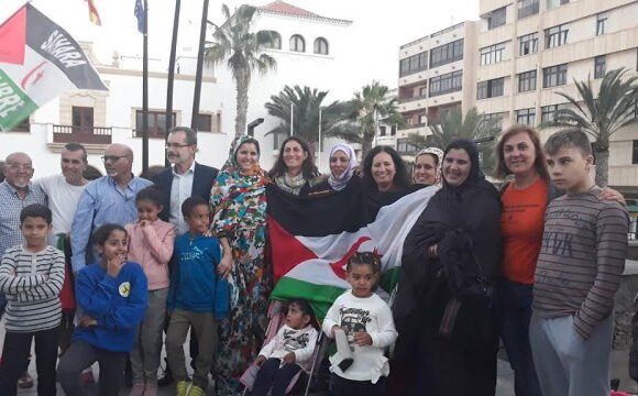 En-Fuerteventura-Izada-la-bandera-saharaui-en-el-exterior-del-Cabildo-por-el-43-aniversario-de-la-proclamacion-de-la-Republica-Arabe-Saharaui-Democratica En Fuerteventura Izada la bandera saharaui en el exterior del Cabildo por el 43 aniversario de la proclamación de la República Árabe Saharaui Democrática