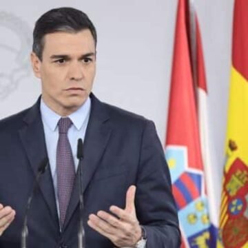 Ante los sucesos acaecidos en la Valla de Melilla, Sánchez presume de un asalto «bien resuelto» y acusa a la mafia