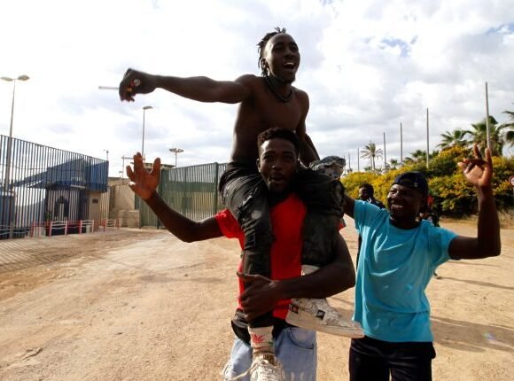 ¿Y cómo llegan a Marruecos los miles de inmigrantes subsaharianos que cruzan hacia Europa?