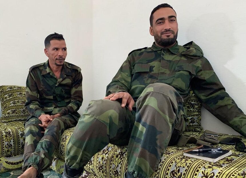 Hartos y formados, una nueva generación de saharauis engrosa las filas en la lucha armada Una nueva generación de saharauis engrosa las filas en la lucha armada