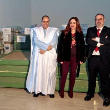 Castilla y León envía material educativo, didáctico e informático a los niños saharauis de Tinduf | Leonoticias