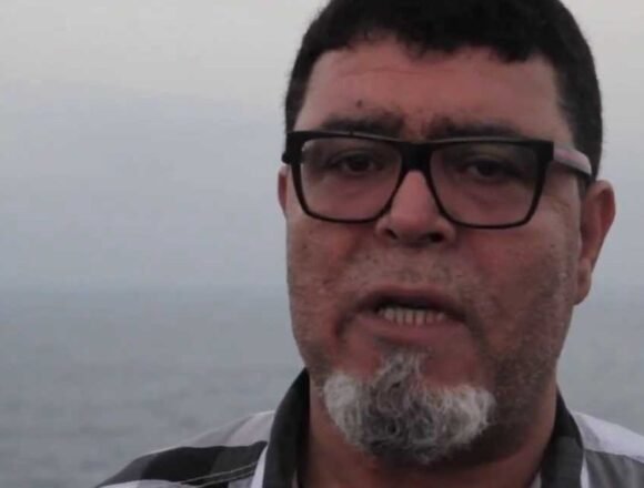 Defensor saharaui de los Derechos Humanos insultado y amenazado con quedar detenido por fuerzas de la ocupación marroquíes – الفريق الاعلامي