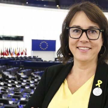 Eurodiputada cuestiona el vicepresidente de la Comisión Europea sobre posibles medidas para poner fin a la expulsión de parlamentarios del Sáhara Occidental