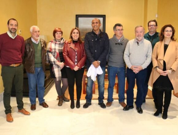 El delegado del Frente Polisario en Andalucía visita el Ayuntamiento de El Viso | La voz de El Viso