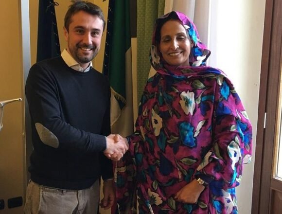 Fatima Mahfoud, nouvelle représentante sahraouie en Italie : «Plus que jamais déterminés à poursuivre notre lutte» – Algérie Patriotique (traducido al castellano por ECS)