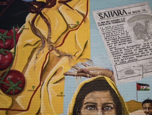 Un nuevo mural en Zaramaga recuerda el expolio del Sahara – Gasteiz Hoy