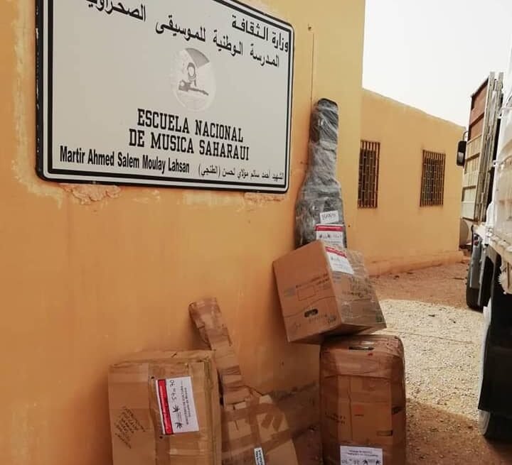 Sahara-Musica Los instrumentos musicales recopilados por Octubre ya están en Tinduf | El Faradio | Periodismo que cuenta