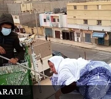 Un agente marroquí ataca a Sultana Jaya e intenta tirarla a la calle desde el tejado de su casa