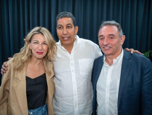 abdulah_arabi_yolanda_diaz_y_enrique_santiago_polisario_1 SUMAR reafirma su posición en el Sáhara Occidental y asume como «línea roja» la autodeterminación del pueblo saharaui (VÍDEO) | Sahara Press Service