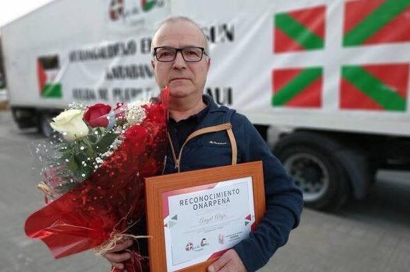 alejo-krZD-624x385@El20Correo «Mi sueño es ir hasta Tinduf en un 4×4 lleno de medicinas junto a mi hijo» | El Correo