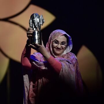 Felicitan Aminetu Haidar tras recibir el Premio Nobel Alternativo 2019 | Sahara Press Service