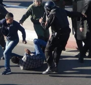 Brutal intervención de la policía marroquí contra la población saharaui, más de 30 heridos – Vídeos