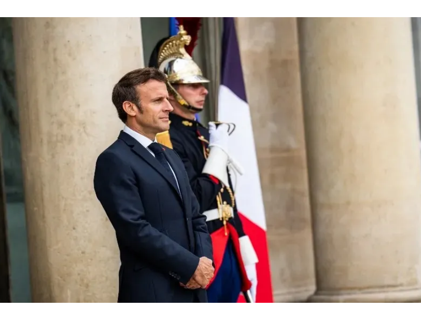 aswedrfv Macron visitará Argelia del 25 al 27 de agosto con el fin de impulsar las relación diplomáticas entre ambos países