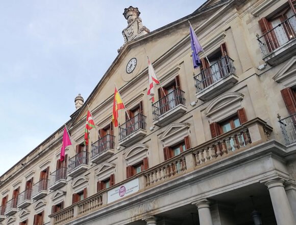 El Pleno del Ayuntamiento da la espalda al «nuevo estatus» de Sánchez hacia el Sahara • GasteizBerri.com