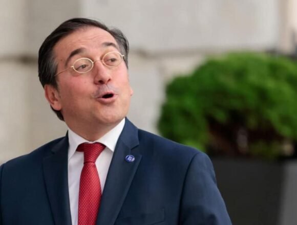 Feijóo afronta en el Congreso la segunda votación a su investidura El daltonismo moral de Albares – ABDERRAHMAN BUHAIA, en EL INDEPENDIENTE – Mundo Saharaui (MUSAharaui RASD)