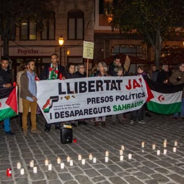 Concentración con encendido de velas en apoyo a los presos políticos y desaparecidos saharauis – CEAS-Sahara