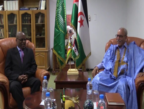 El Presidente de la República despide a embajador de Zimbabue tras finalizar sus funciones | Sahara Press Service