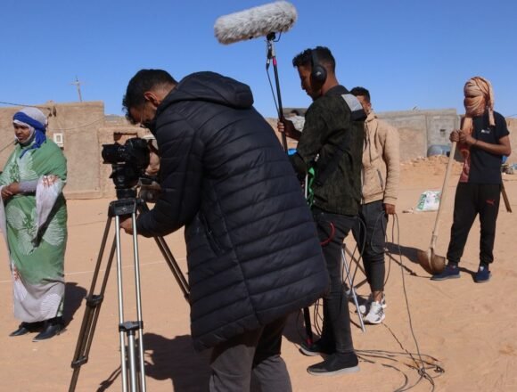 CINEMA SAHARAUI | “Le pediría a Sánchez que viva él bajo una autonomía marroquí 5 días”, dice el director de la escuela de cine del Sáhara, premio del festival de Cine y DDHH de San Sebastián | El Periódico de España
