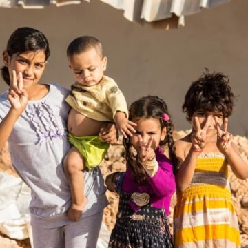 VACACIONES EN PAZ 2023 – PUBLICADAS en el BOE las instrucciones por las que se determina el procedimiento para autorizar la residencia temporal de menores y la estancia de los monitores, de origen saharaui, en España en el marco del programa «Vacaciones en Paz 2023»