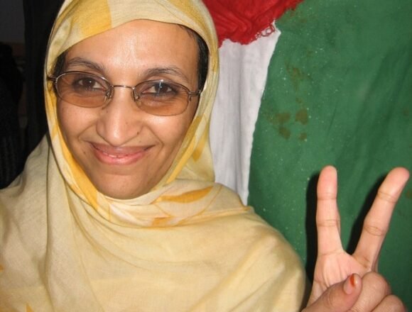 Aminatou Haidar: Una mujer saharaui – Javier Corcuera