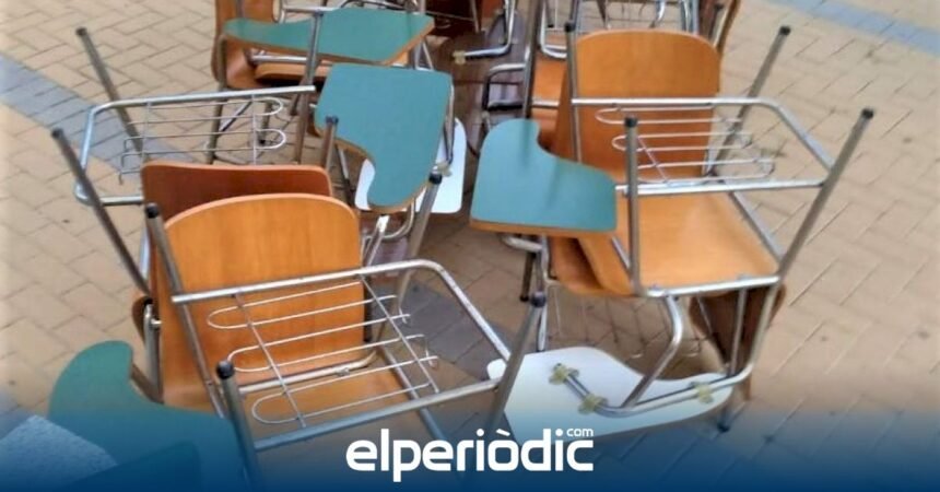 La UNED de Elche dona material mobiliario para habilitar una escuela en los campamentos saharauis