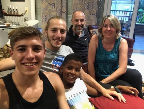 Vacances en pau. Solidaritat amb el Sàhara i convivència en família | Fons Català de Cooperació al Desenvolupament