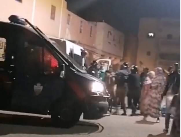 gt56 Las fuerzas de ocupación marroquíes reprimen a manifestantes saharauis en El Aaiún y Dajla ocupados, tras la victoria de Argelia en la #ArabCup2021