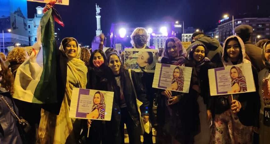 Sultana Jaya presente en la manifestación del Día Internacional de la Mujer | Contramutis