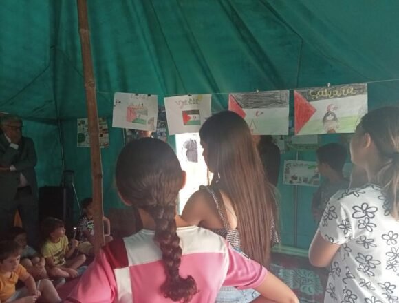 El Defensor de la Infancia conoce el proyecto educativo «Aulas refugio» sobre la situación del pueblo saharaui | Defensor del Pueblo Andaluz