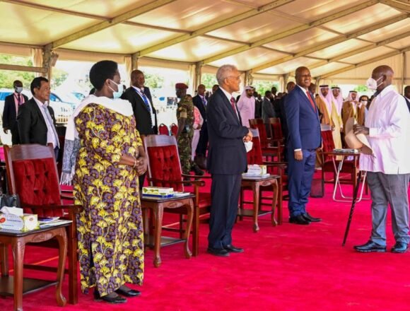 img-20231010-wa0074 El Ministro de Exteriores participa en las celebraciones del Día Nacional de Uganda | Sahara Press Service