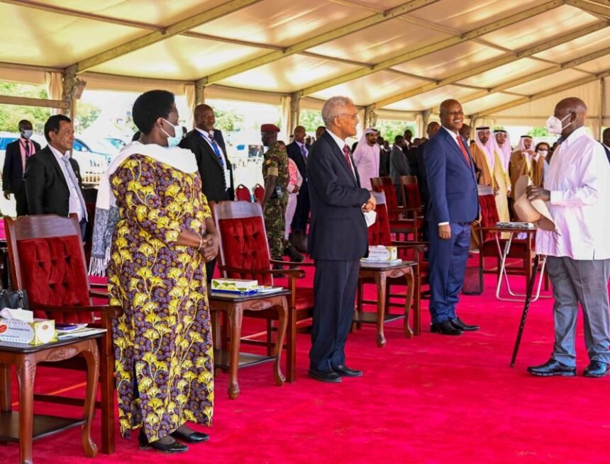 El Ministro de Exteriores participa en las celebraciones del Día Nacional de Uganda | Sahara Press Service