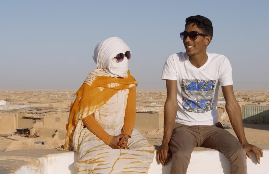 img_fernando_20190711-195519_imagenes_lv_terceros_hamada1_c_momentofilm_copy-kEtF-U463418360987bU-992x558@LaVanguardia-Web Oasis de sueños en el Sahara, el desierto de los engaños