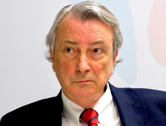 jorge-dezcallar Exdirector del CNI: »Marruecos necesita siempre cariño de España pero tiene que ser compensado con un golpetazo en la mesa de vez en cuando»