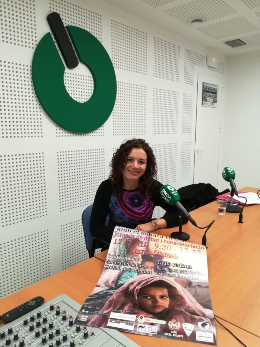 Noelia Boix habla sobre las jornadas del Sahara Occidental en Elche, con la participación, entre otros, del fiscal anticorrupción Felipe Briones