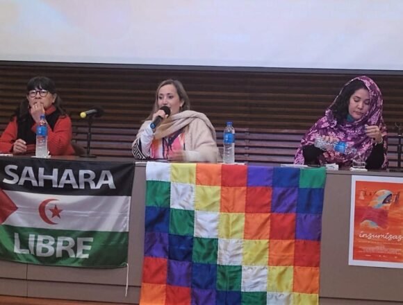 panel_julia_perie_izq_mercedes_cabezas_centro_dayana_lopez_der Se estrena en Argentina Documental “Insumisas” | Sahara Press Service