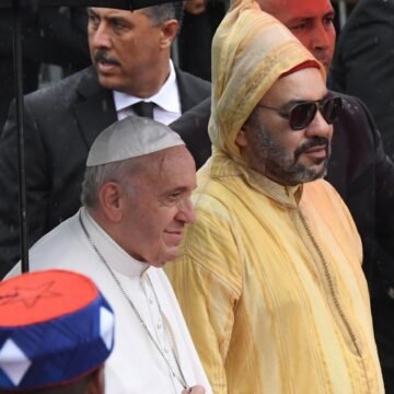 Critican que el Papa no denunciara el muro del Sahara