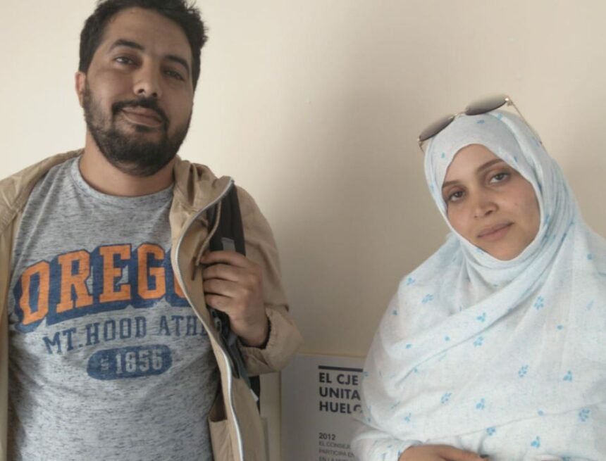 photo5886687626667339848-1 Nazha El Khalidi y Ahmed Ettanji, periodistas: “El Sahara Occidental es una cárcel sin rejas” – cuartopoder