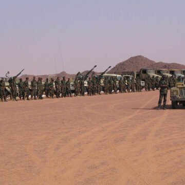 polisario_troops El ELPS ataca posiciones enemigas en Farsía y Mahbes en el muro militar marroquí | Sahara Press Service