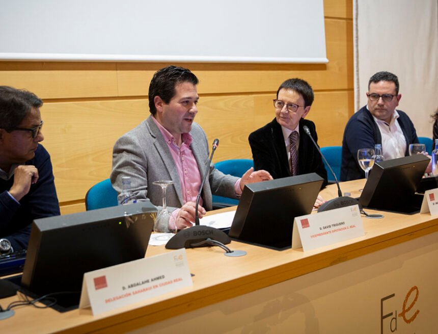 Un centenar de universitarios de Educación llevarán al Sáhara mochilas cargadas de ‘ilusión, pedagogía y material escolar’ – Lanza Digital – Lanza Digital