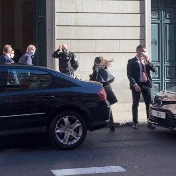 Reciben en Madrid al enviado de la ONU, Staffan De Mistura, con las consignas ¡Sahara Libertad! (VIDEO) | Sahara Press Service