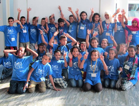 150 niños y niñas saharauis llegan a Zaragoza para pasar el verano «en paz» con sus familias de acogida | Arainfo