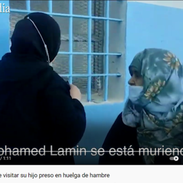 Equipemedia Sahara: Prohíben a una madre visitar su hijo preso en huelga de hambre – YouTube