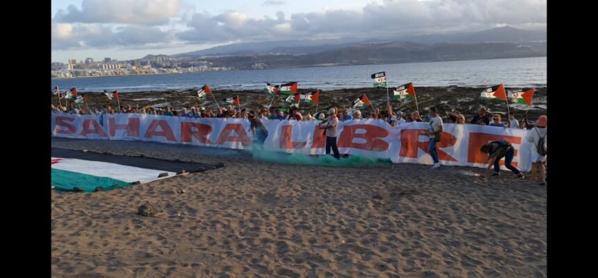 Canarias exhibe la mayor pancarta que se ha realizado con la consigna “SÁHARA LIBRE” | Sahara Press Service