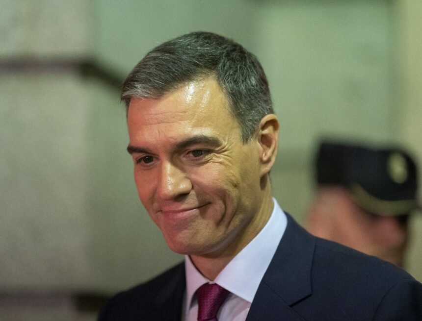 Marruecos apoya la elección de Pedro Sánchez: «Es muy hábil con sus trucos de poker» – La Razón