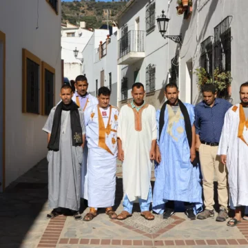 La Diputación de Málaga apoya el proyecto «Hijos de las nubes» para llevar a Benarrabá a jóvenes saharauis que se dediquen al pastoreo 